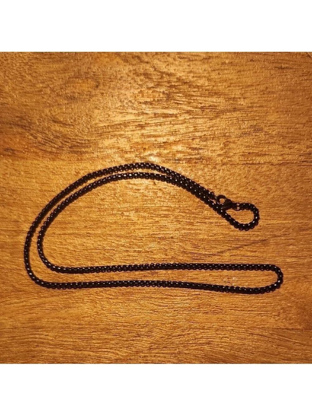 Black 18in Box Chain Classic